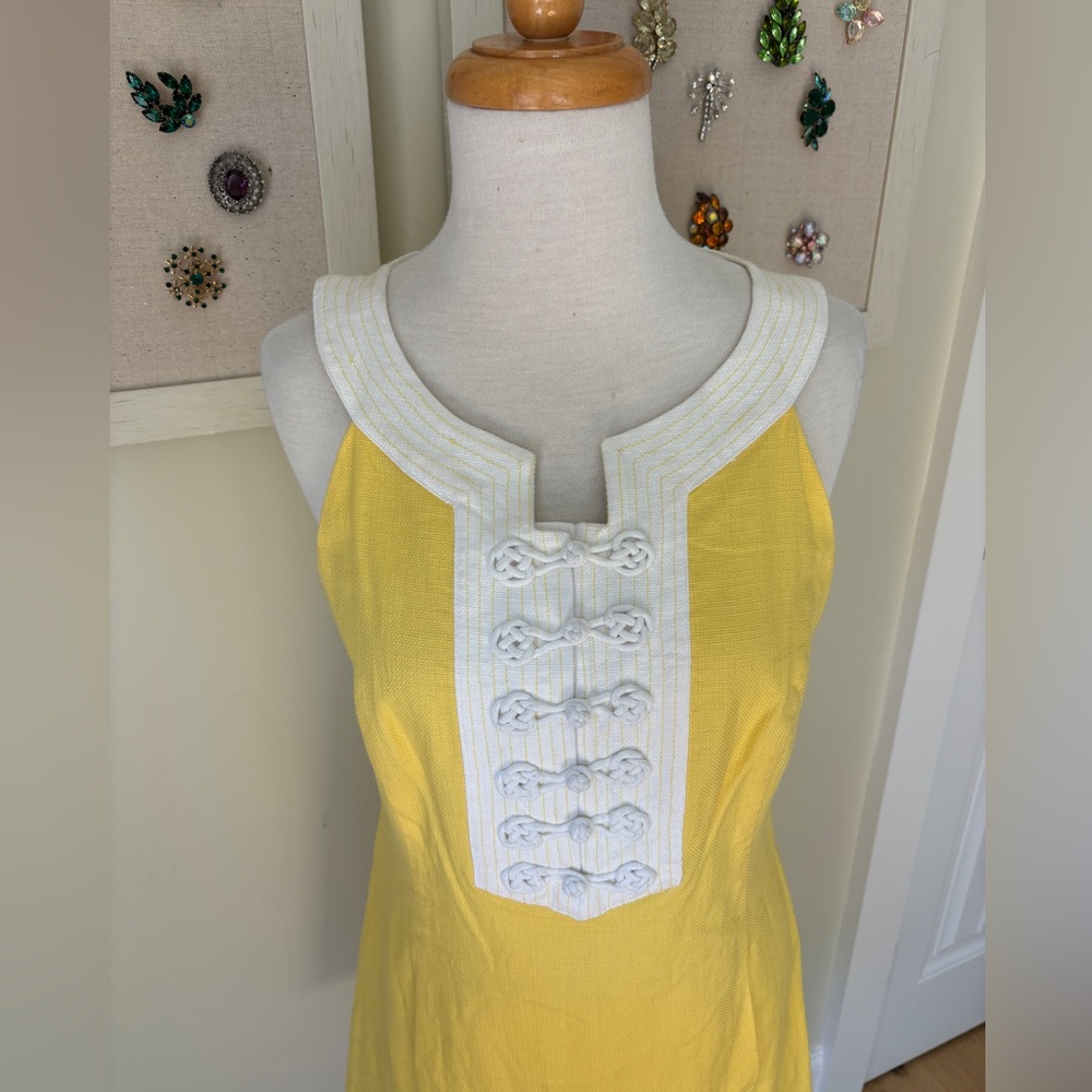 NWT Lilly Pulitzer Yellow Sheath Dress with White Frog Clasp Retail $198